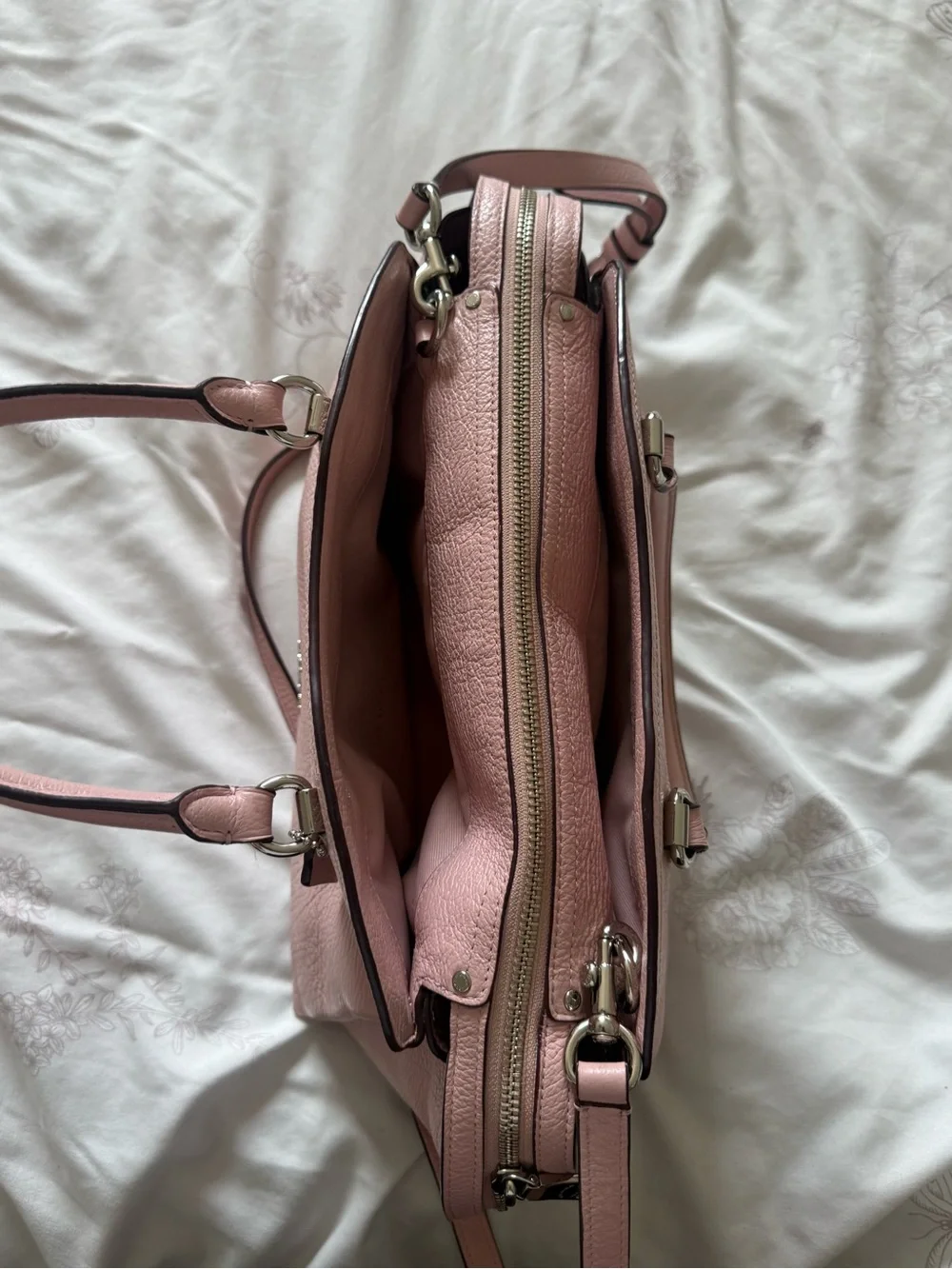 Coach compact pebbled